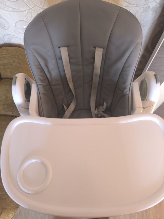 Продам Детский столик