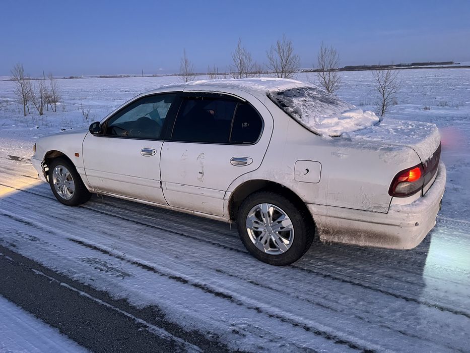 Продам срочна нисан максима.А 32.