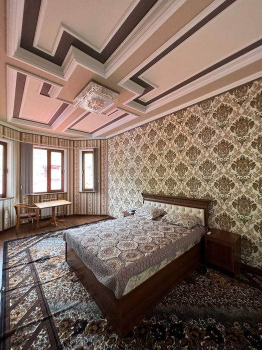 Dacha Oqtoshda tog’ eon bag’rida