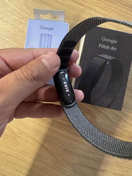 Google Fitbit Air
