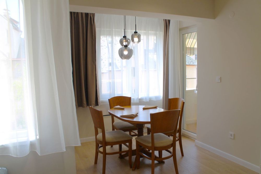 Дава се под наем Двустаен апартамент в София, Център - 60 кв.м за 66.3 € - Снимка #2