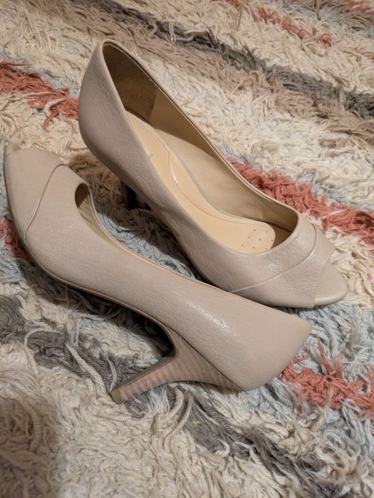 Женские туфли б/у