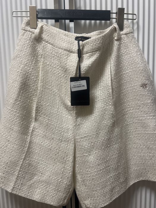 Новые шорты 44-46