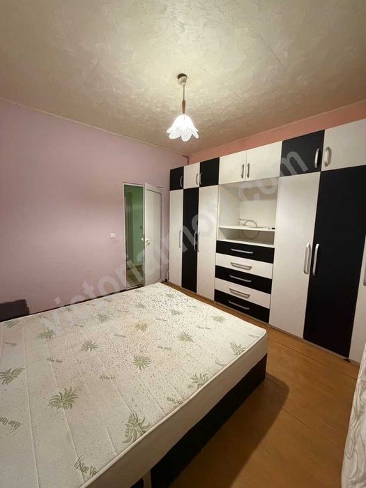 Просторен двустаен апартамент в кв. Чолаковци