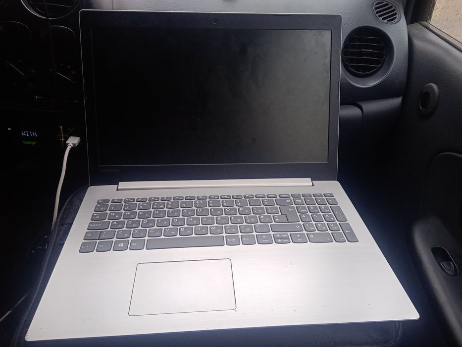 LENOVO Noutbuk sotiladi !!!