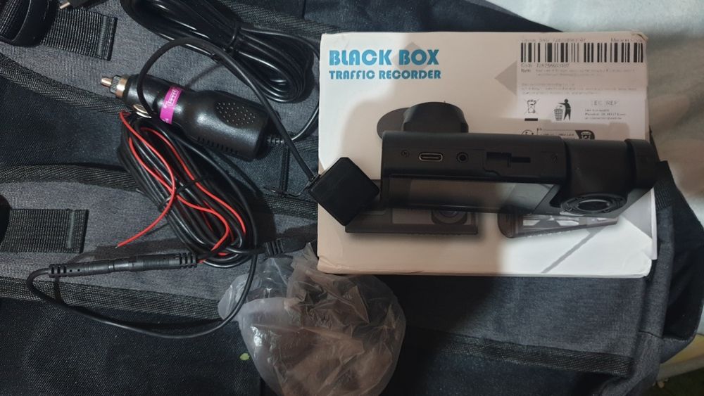 Видеорегистратор 3 камерали