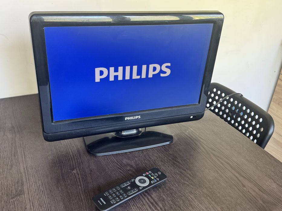 LCD телевизор Philips 19PFL3404/12
