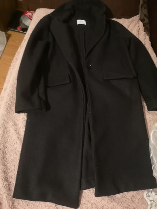 Palton Bershka marimea M