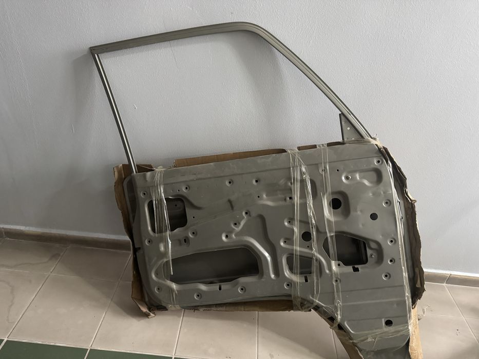 Шерволет Домаз слева  двер новый