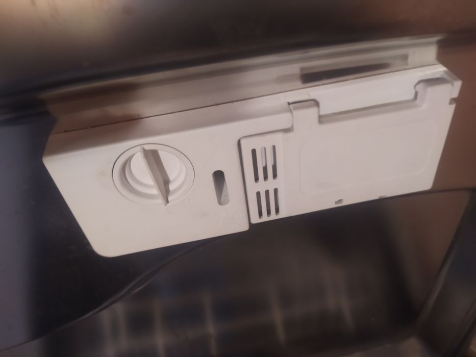 Посудомойка рабочая