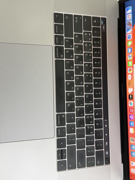 Macbook Pro 2017 16/256гб