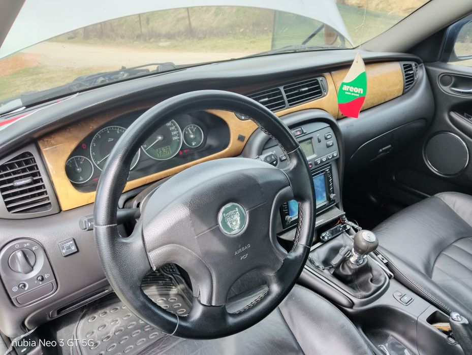 Jaguar  x type v6 2.1 ГАЗ FWD  ръчна