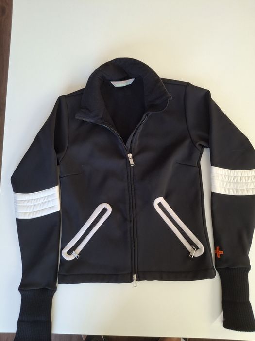 Дамско туристическо яке