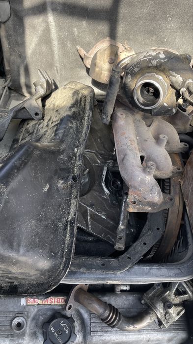 Двигатель Mitsubishi Delica квадрат 4D56