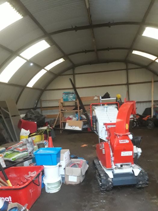 Hala metalica semirotunda