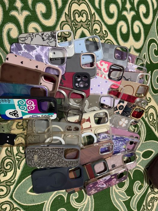 Чехлы на iphone 16pro