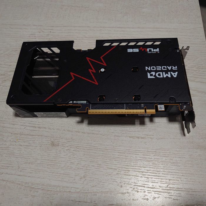Vand placa video AMD RX 9060XT 16GB Sapphire Pulse OC nou nouta