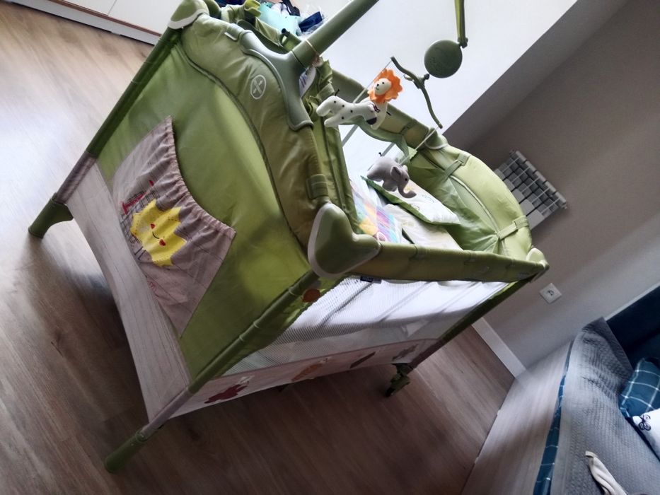 Продам манеж кроватка