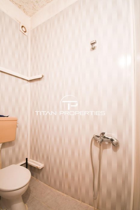 Дава се под наем Тристаен апартамент в София, Гоце Делчев - 76 кв.м за 598.23 € - Снимка #11