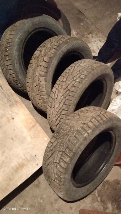 Продам шипы р16  состояние отличное