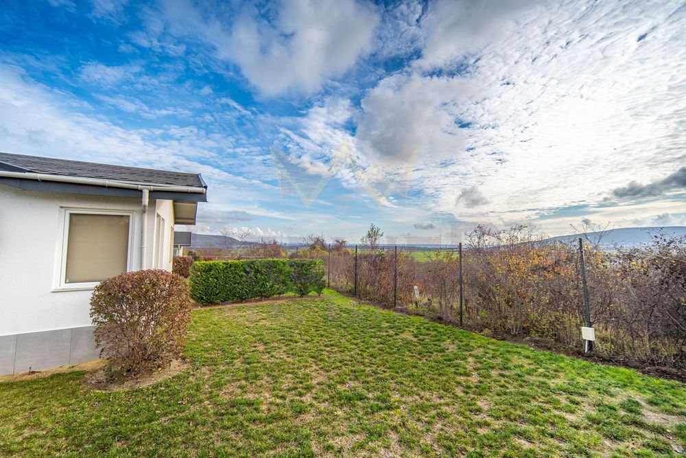 Къща в Добрич, област-с.Кранево площ 53 цена 73000