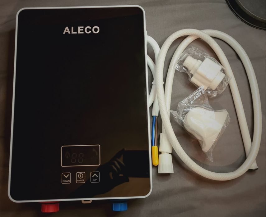 Электро водонагреватель. Проточный. Душ