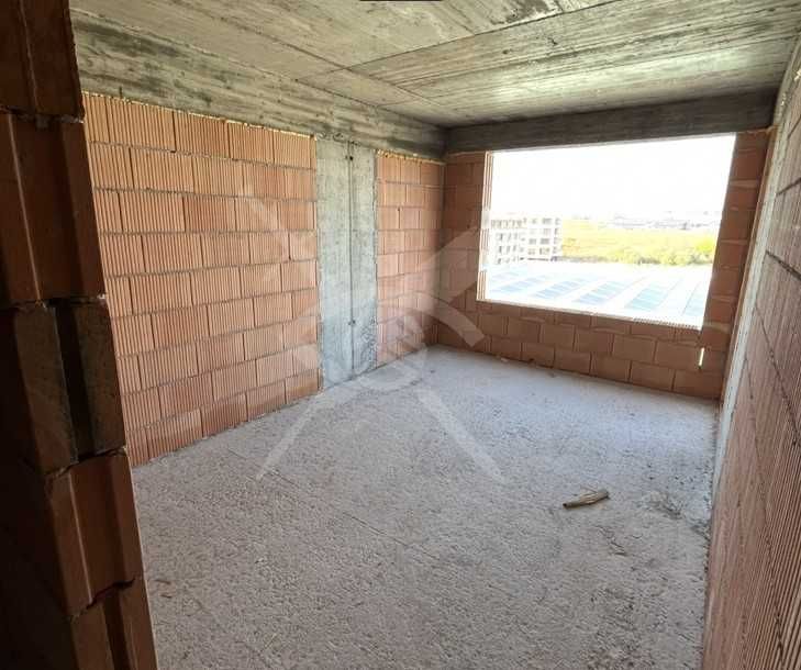 Продава се Двустаен апартамент в Бургас, Славейков - 61 кв.м за 1328 €/кв.м - Снимка #1