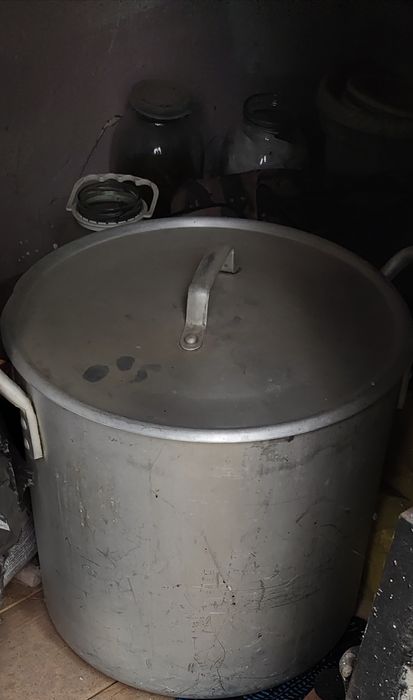 Кастрюля, толстостенная