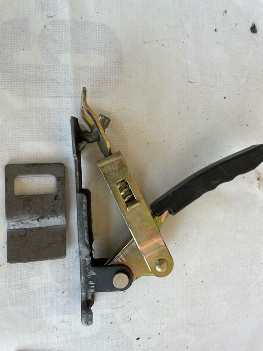 Зажимы для опалубки, для форм газобетона.