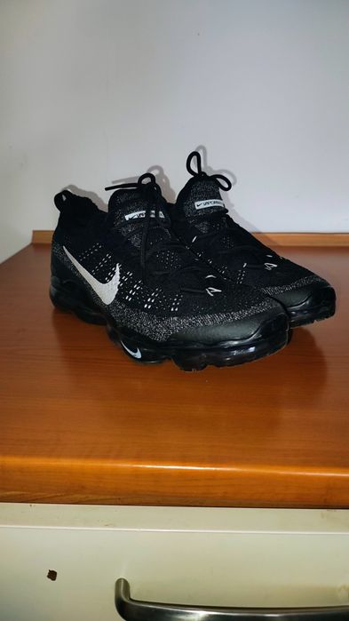 Vând adidași Nike Air Vapor max 2023