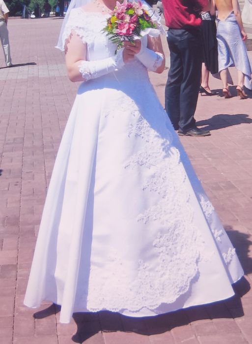 Свадебное платье