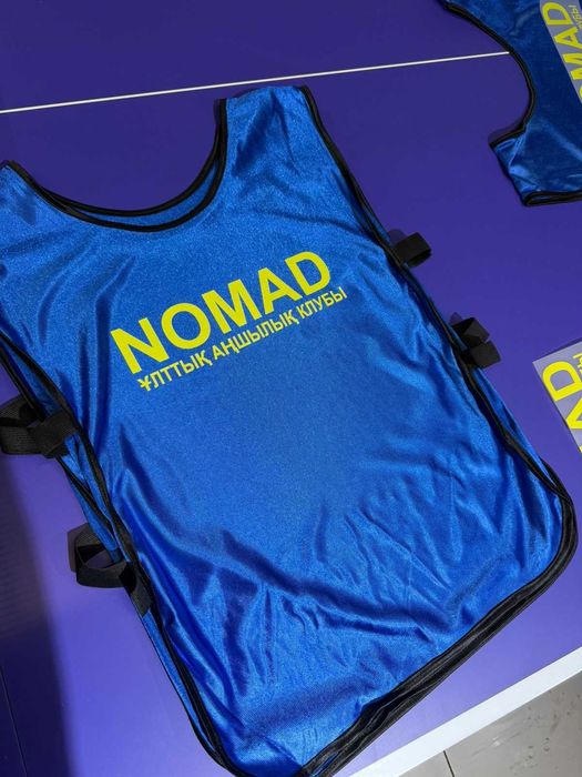 Цифры, имена, лого для формы