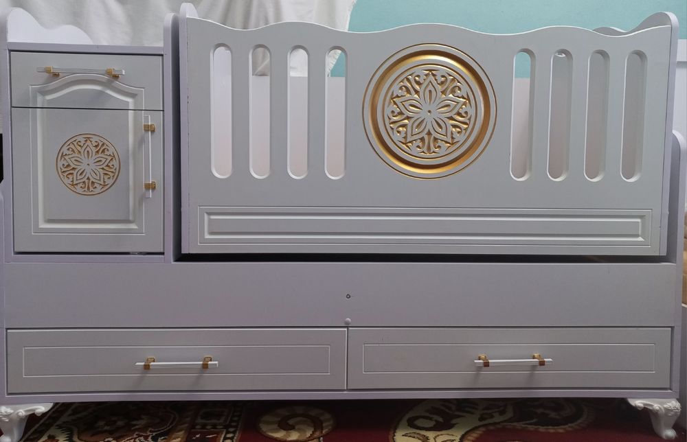 Детская кроватка люлька.