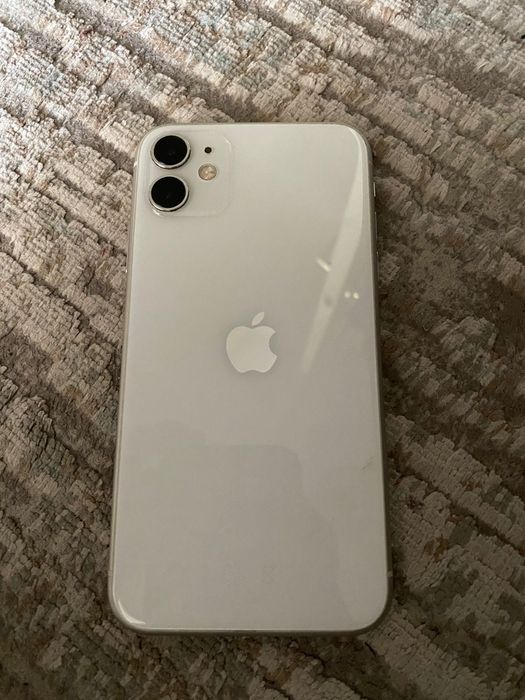 iPhone 11 64gb..