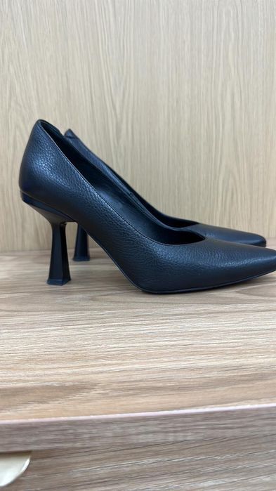 Черные Каблуки от ILVI