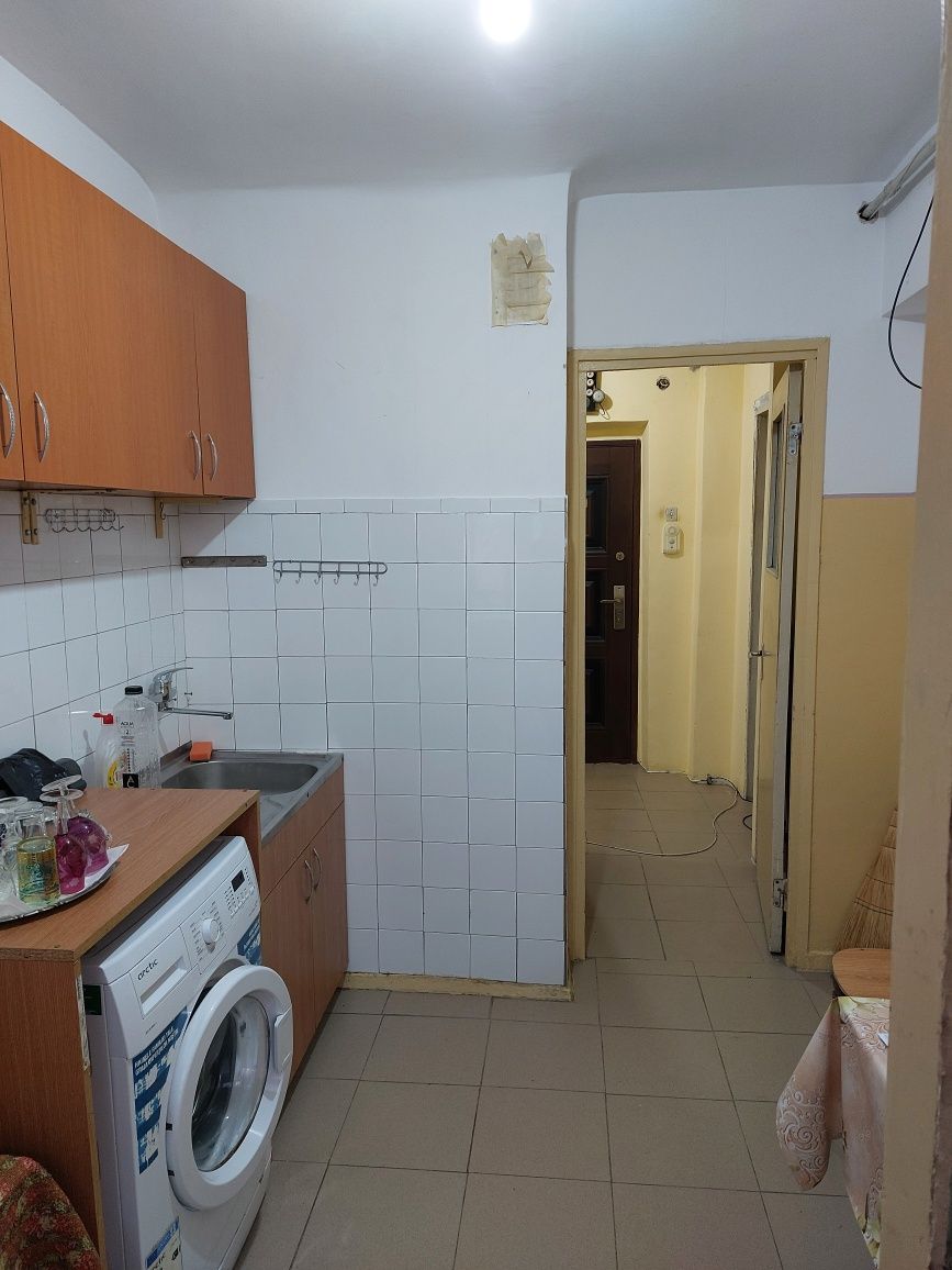 Apartament 2 Camere Decomandat Zona Malu Rosu Ploiesti OLX Ro