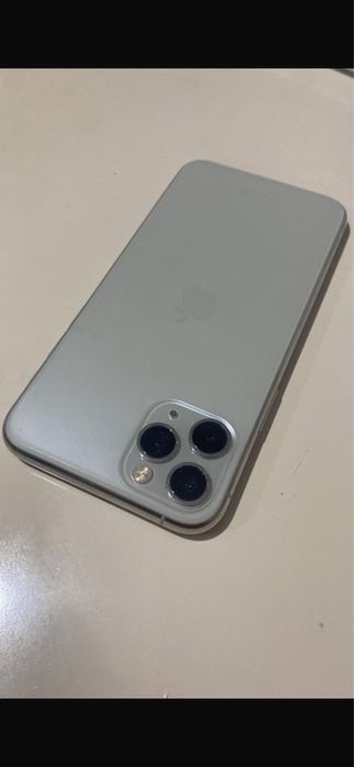 Продам iPhone 11 Pro айфон 11 про