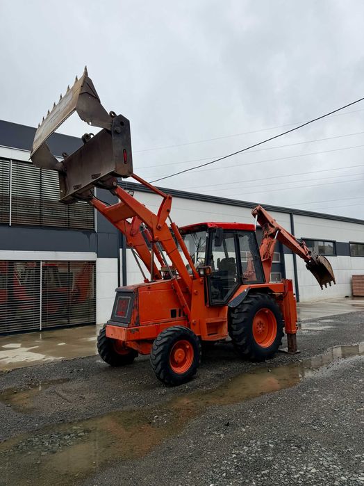 Buldoexcavator Komatsu FAI 96 S