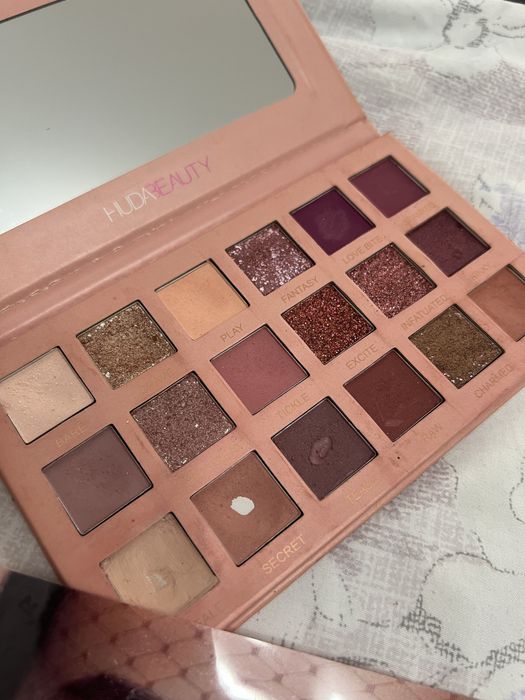 Косметика, бидутерия, набор