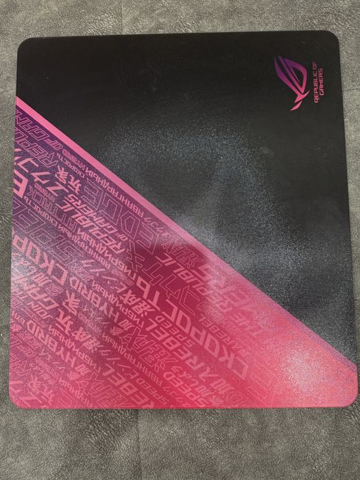 Стеклянный коврик для мыши