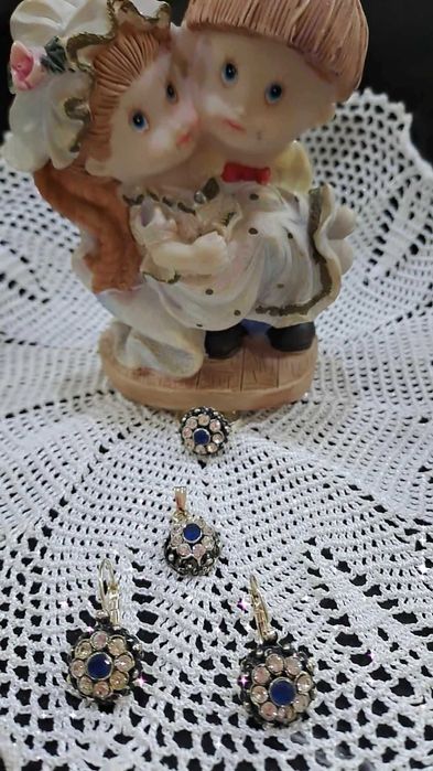 Бижута пръстени и обици