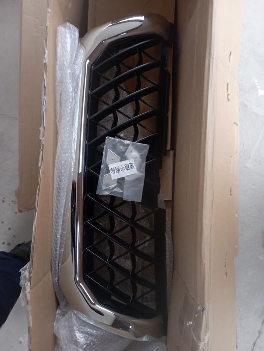 Решетка монтеро спорт