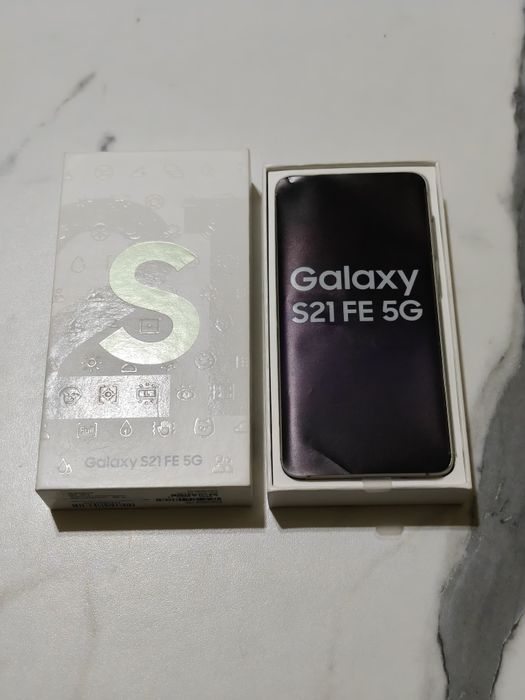 Samsung S21 FE 128 gb Ram 6 5G полный комплект