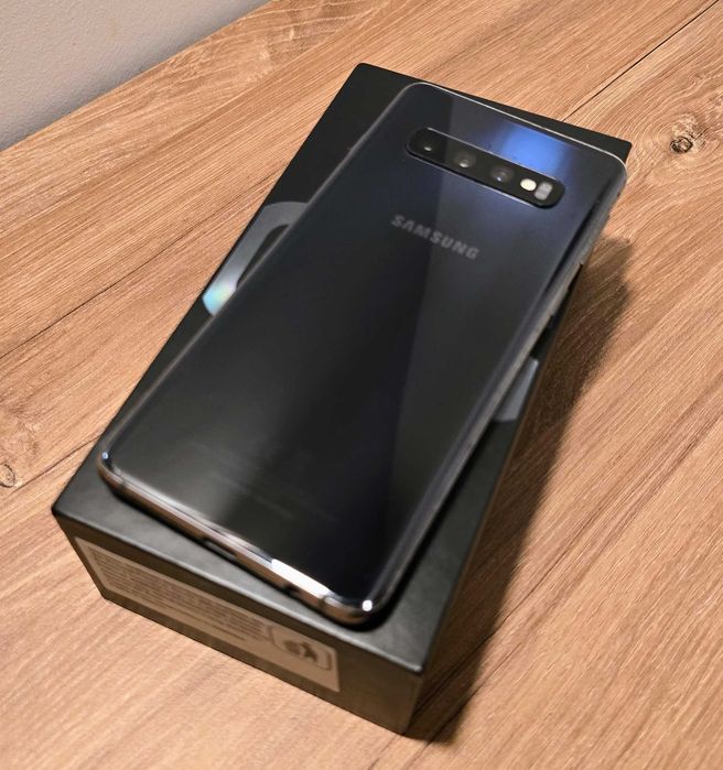 PACHET PREMIUM: Samsung Galaxy S10 (SM-G973F/DS) + DeX Pad (Gen 2)