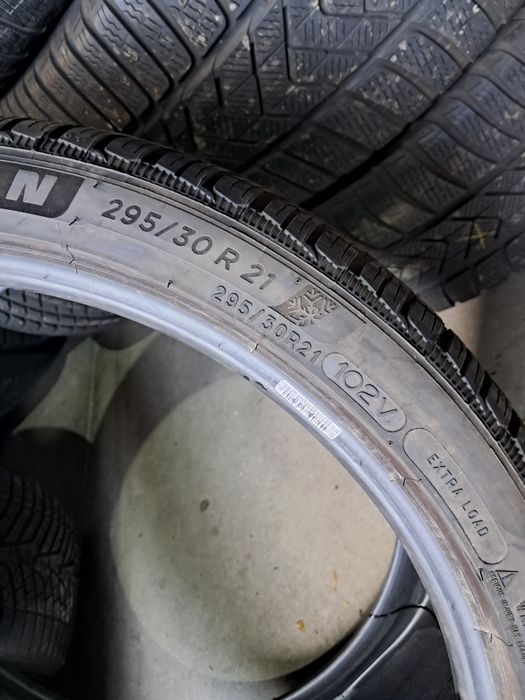 1xAnvelopa second iarna 295 30 R21 Michelin 7.3mm 2024