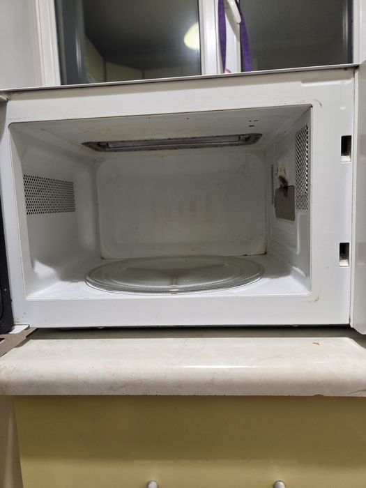 Продаётся микроволновка состояние идеально
