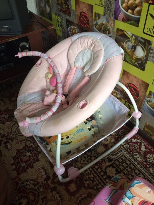 Продам детскую кресло качалку