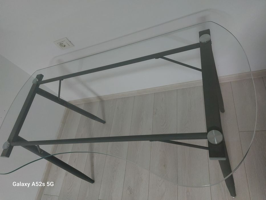 Birou sticla si metal