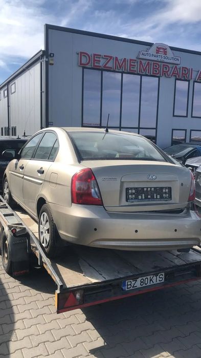 Dezmembram Hyundai Accent 1.4 B an fabr. 2009