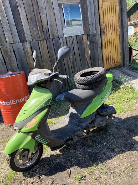 Продам скутор 50 кубов